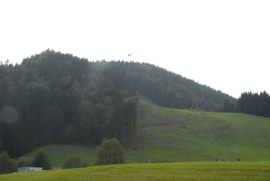 111005 Hubiaktion Sonnenbichl 0001 size1024